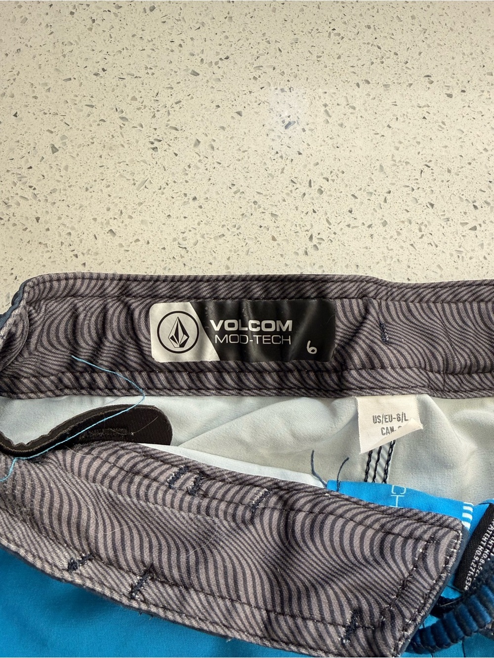 Volcom Swim Trunks - Picture 3 of 3